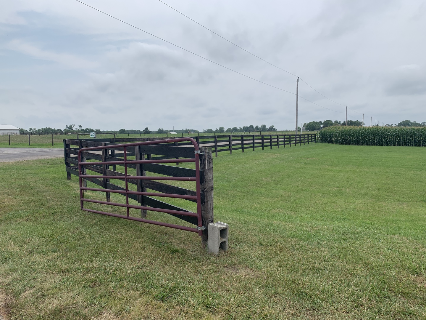 9455 Heritage Road Clinton, IL 61727 - Photo 7 of 9