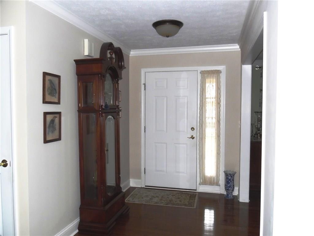 3963 Jonathan Ridge Columbus, IN 47201 - Photo 3 of 24 Gallery Image 3