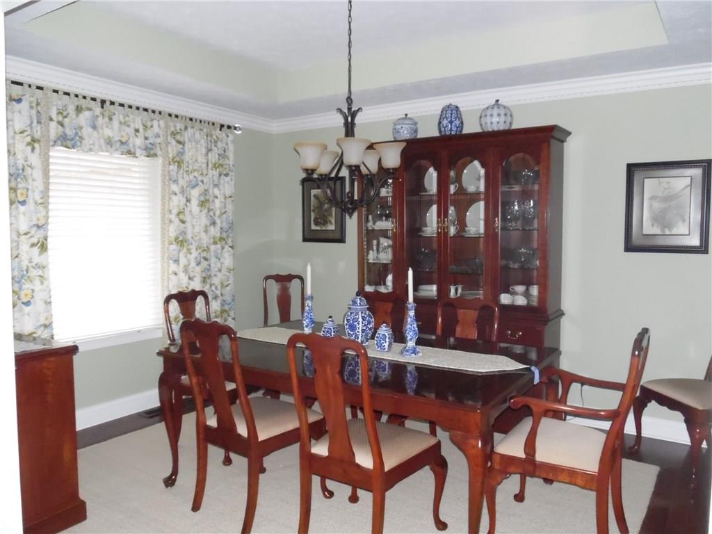3963 Jonathan Ridge Columbus, IN 47201 - Photo 4 of 24 Gallery Image 4