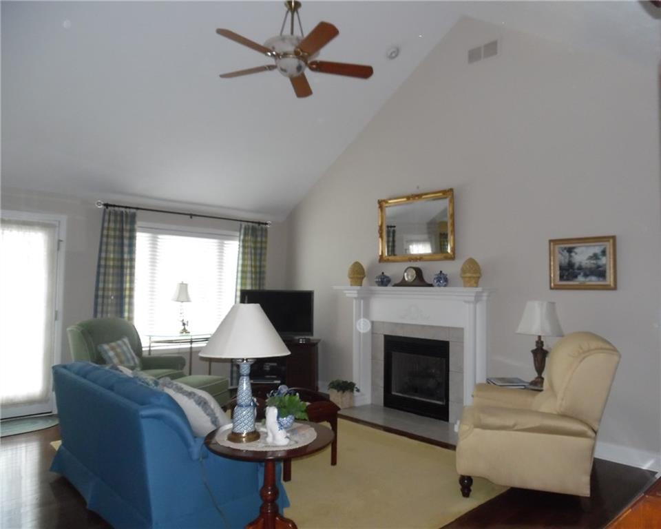 3963 Jonathan Ridge Columbus, IN 47201 - Photo 7 of 24 Gallery Image 7