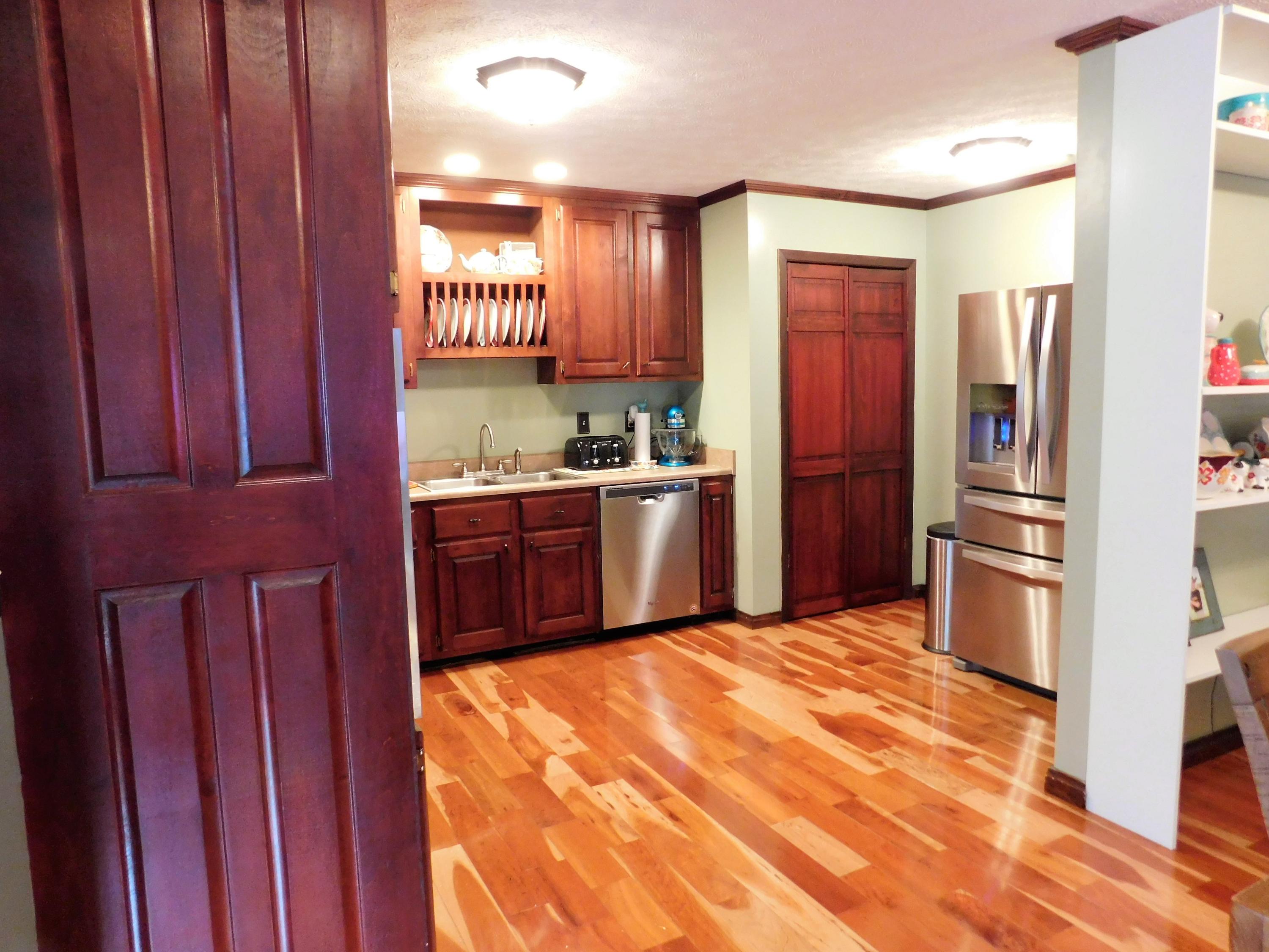 2045 Snodgrass Road New Tazewell, TN 37825 - Photo 6 of 40 DSCN3254