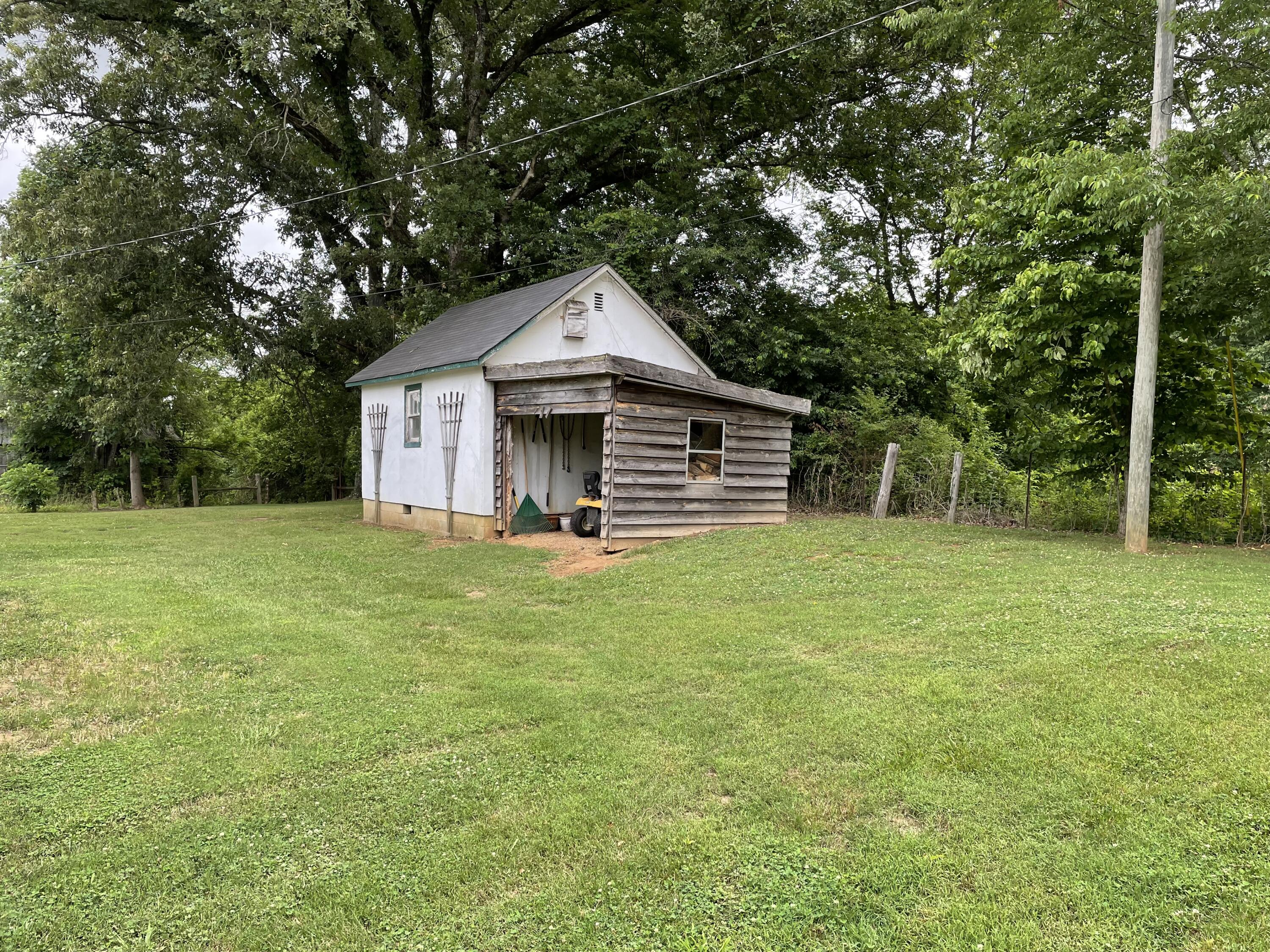 1226 North Union Grove Road Friendsville, TN 37737 - Photo 19 of 24 ED79F09C-3ADF-4763-95E8-E5D33F0C30CC