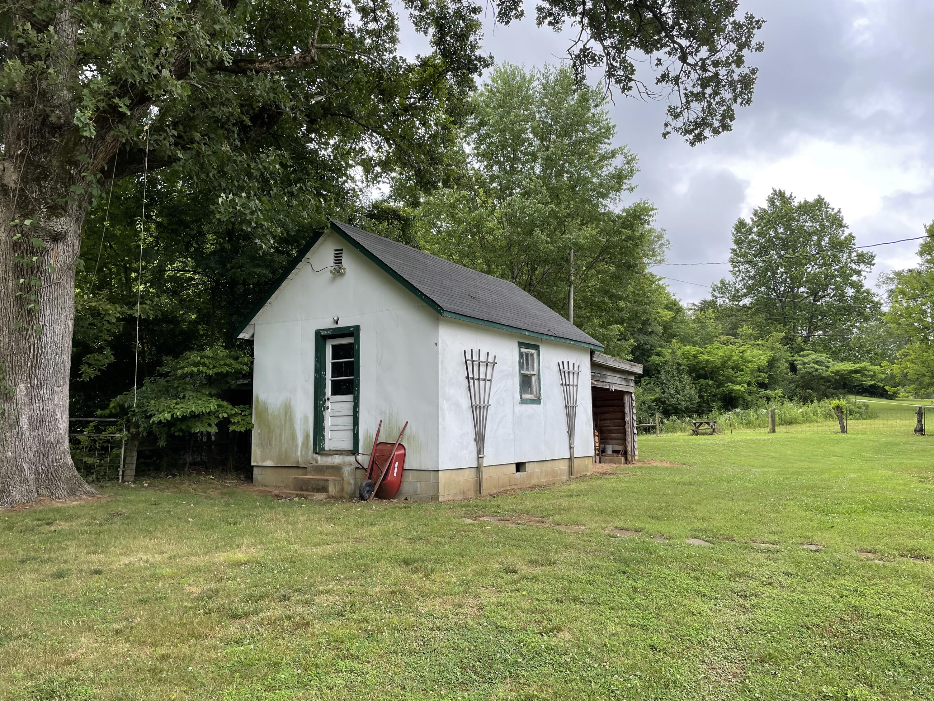 1226 North Union Grove Road Friendsville, TN 37737 - Photo 21 of 24 560B1654-3E9F-4345-B3C6-A4B3FE47C288