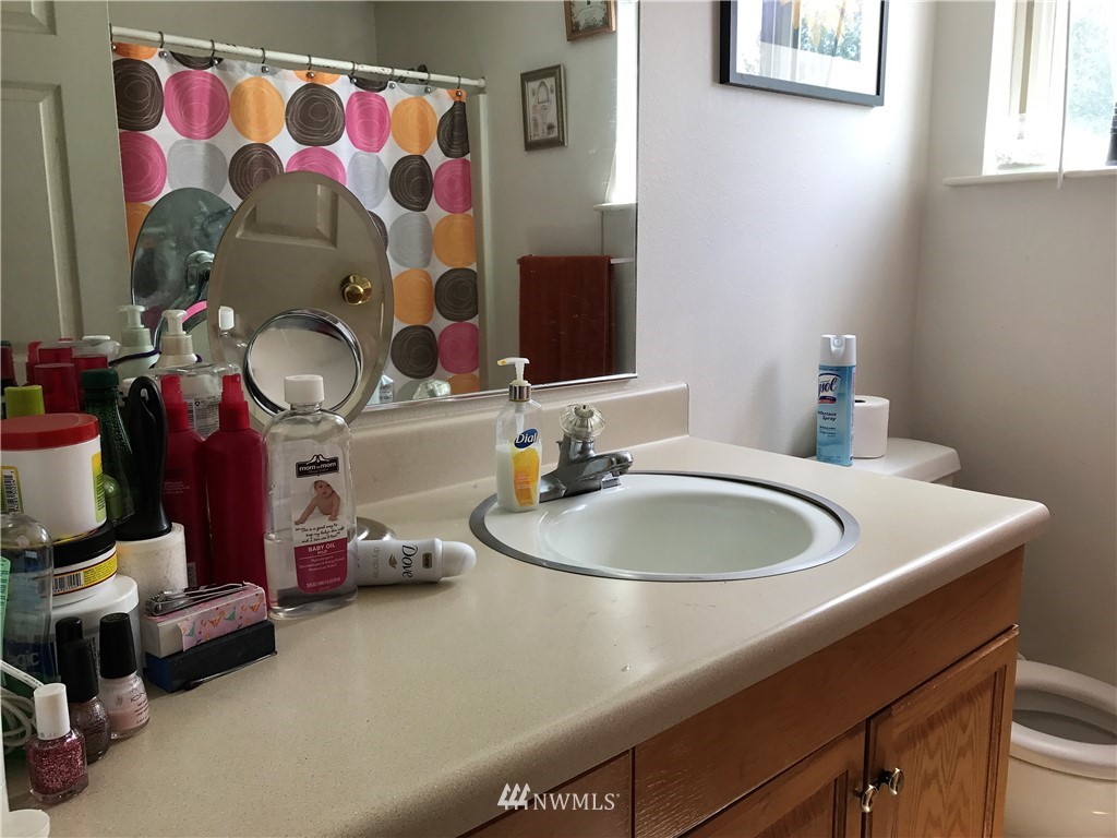 12049 Renton Avenue South Seattle, WA 98178 - Photo 20 of 23 Gallery Image 20