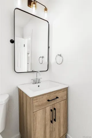 $749,900 | 6325 West Portland Place, Littleton, CO 80128