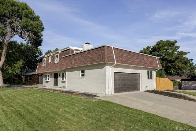 $749,900 | 6325 West Portland Place, Littleton, CO 80128