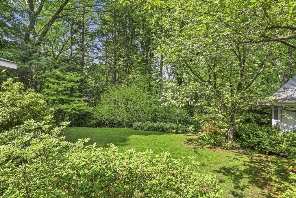 37 Glen Road Wellesley, MA 02481 - Photo 30 of 39