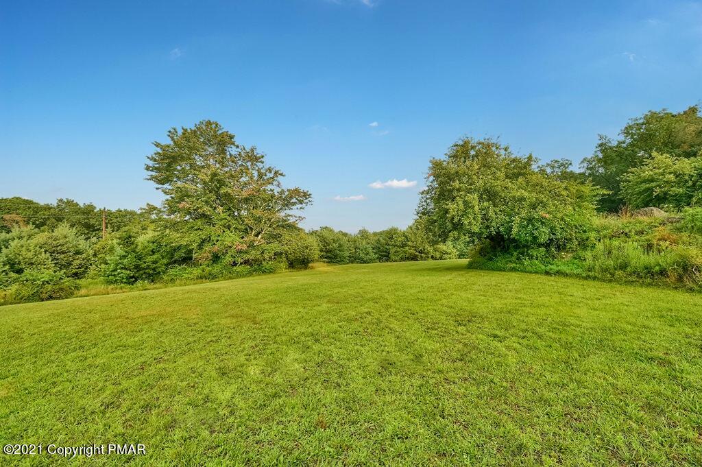 171 VanWhy Road Bushkill, PA 18324 - Photo 4 of 61 a view of yard with ocean view