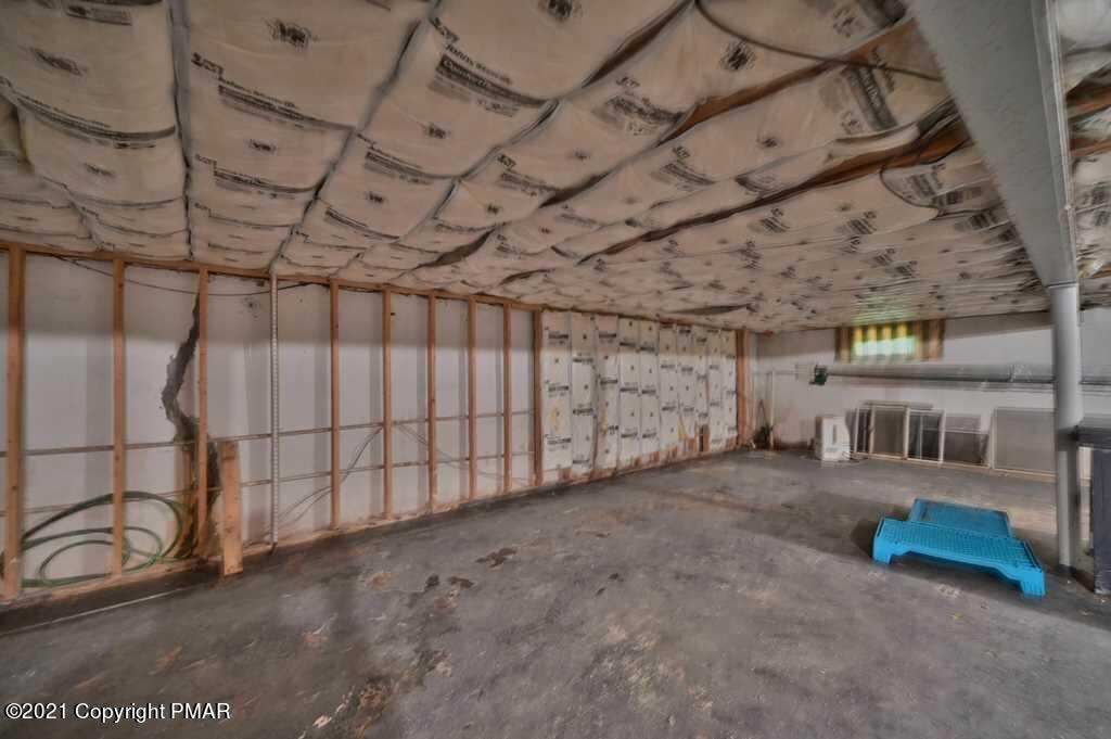 171 VanWhy Road Bushkill, PA 18324 - Photo 50 of 61 a view of a backyard