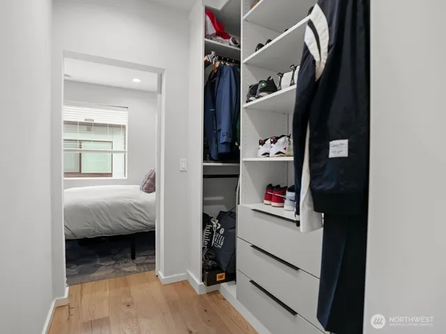 a view of bedroom and bedroom