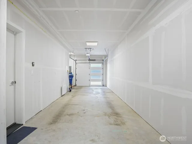 a view of a room with an empty space