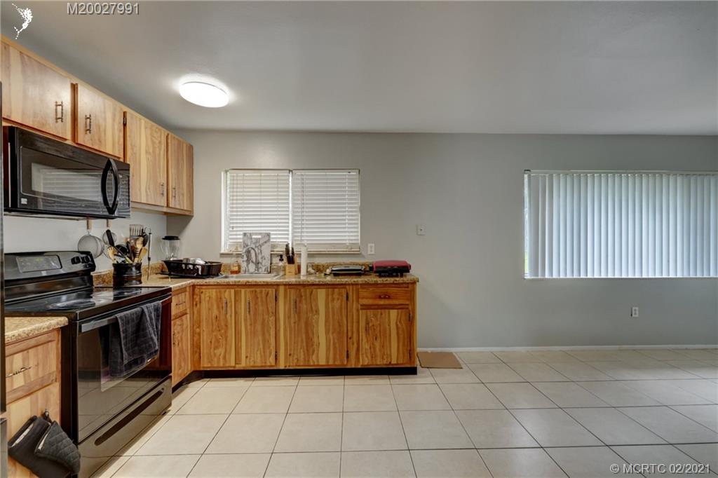 218 Southwest Cherryhill Road Port St. Lucie, FL 34953 - Photo 13 of 27