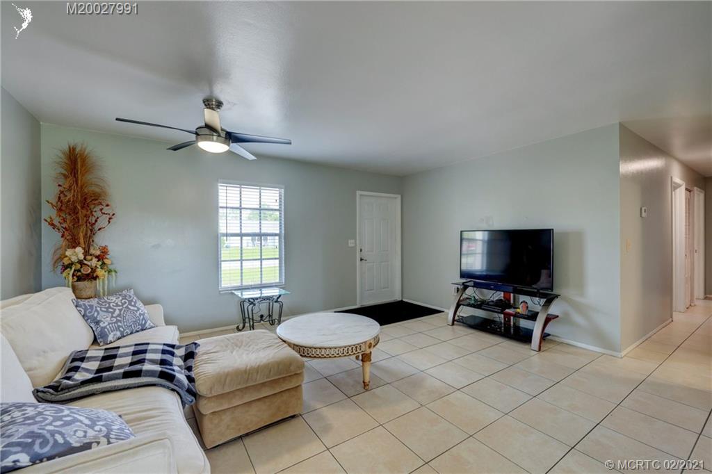 218 Southwest Cherryhill Road Port St. Lucie, FL 34953 - Photo 8 of 27