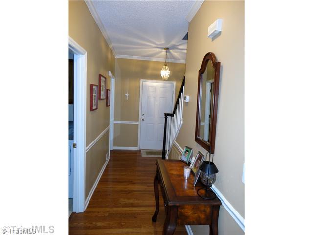 3331 Timberwolf Avenue High Point, NC 27265 - Photo 4 of 16 Entry.