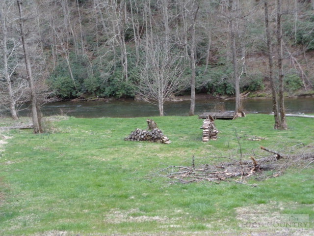 1030 North Fork New River Road Lansing, NC 28643 - Photo 11 of 12 Gallery Image 11