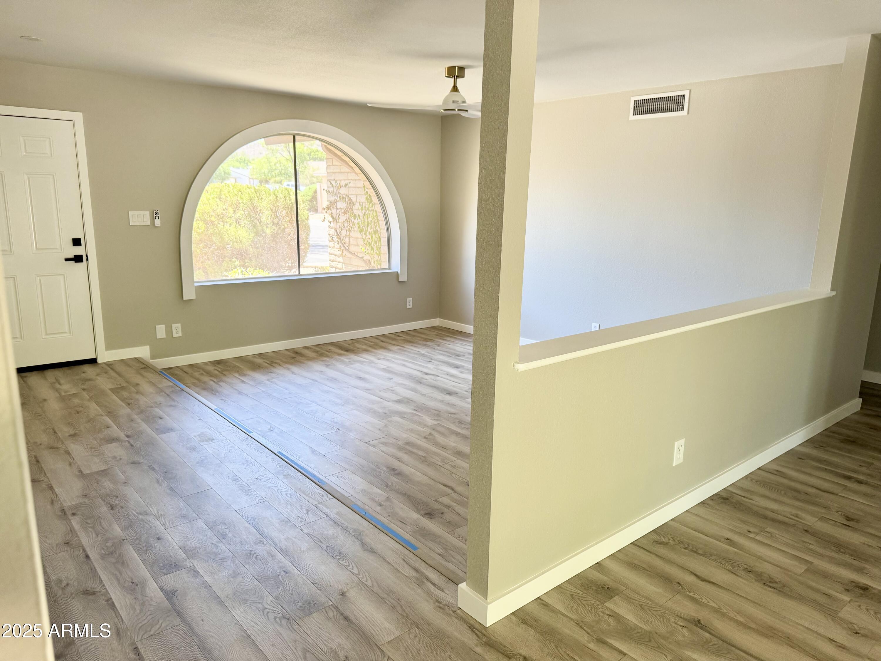 1102 East Grandview Road Phoenix, AZ 85022 - Photo 11 of 28 IMG_2245
