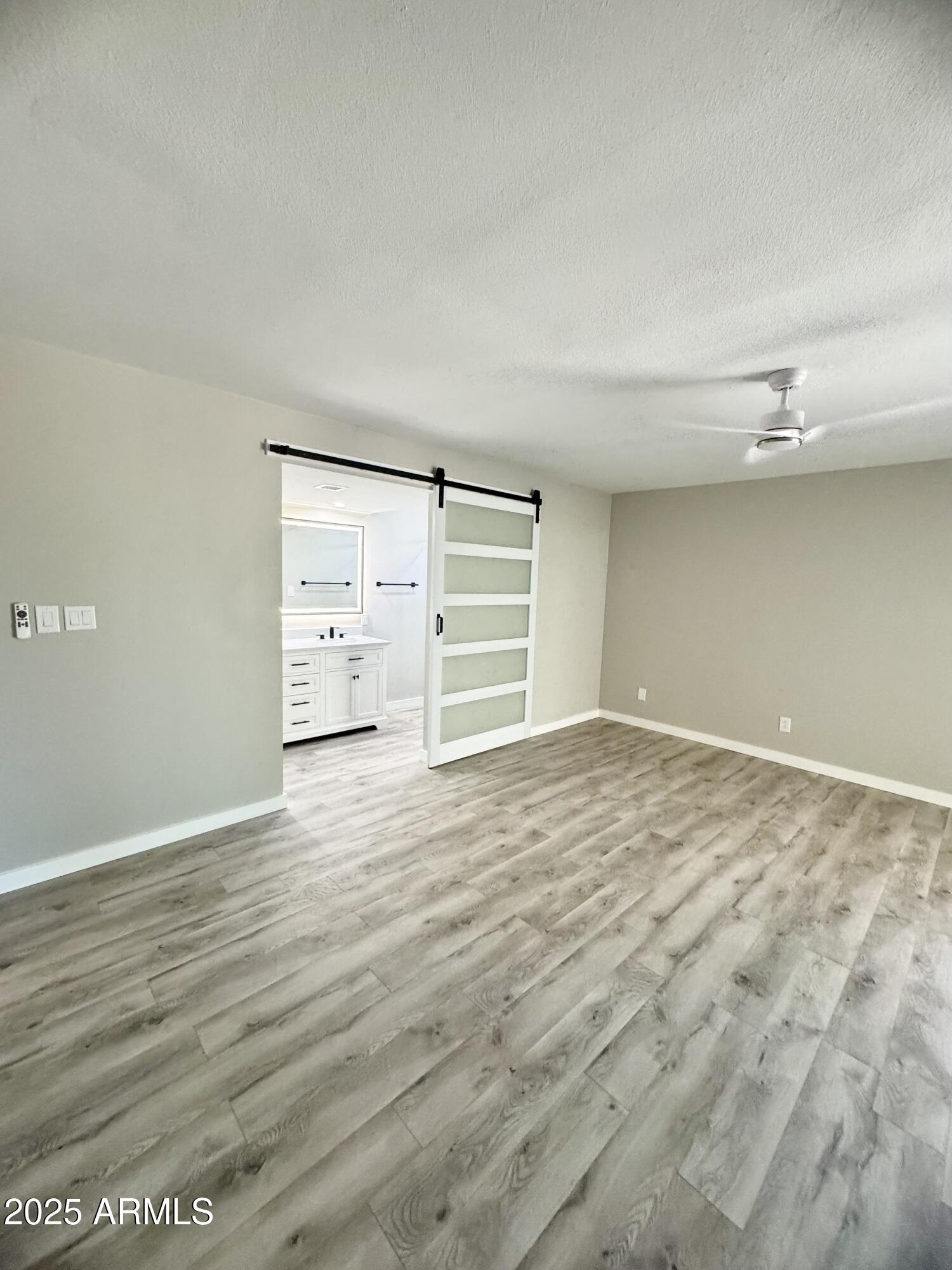 1102 East Grandview Road Phoenix, AZ 85022 - Photo 17 of 28 IMG_4862