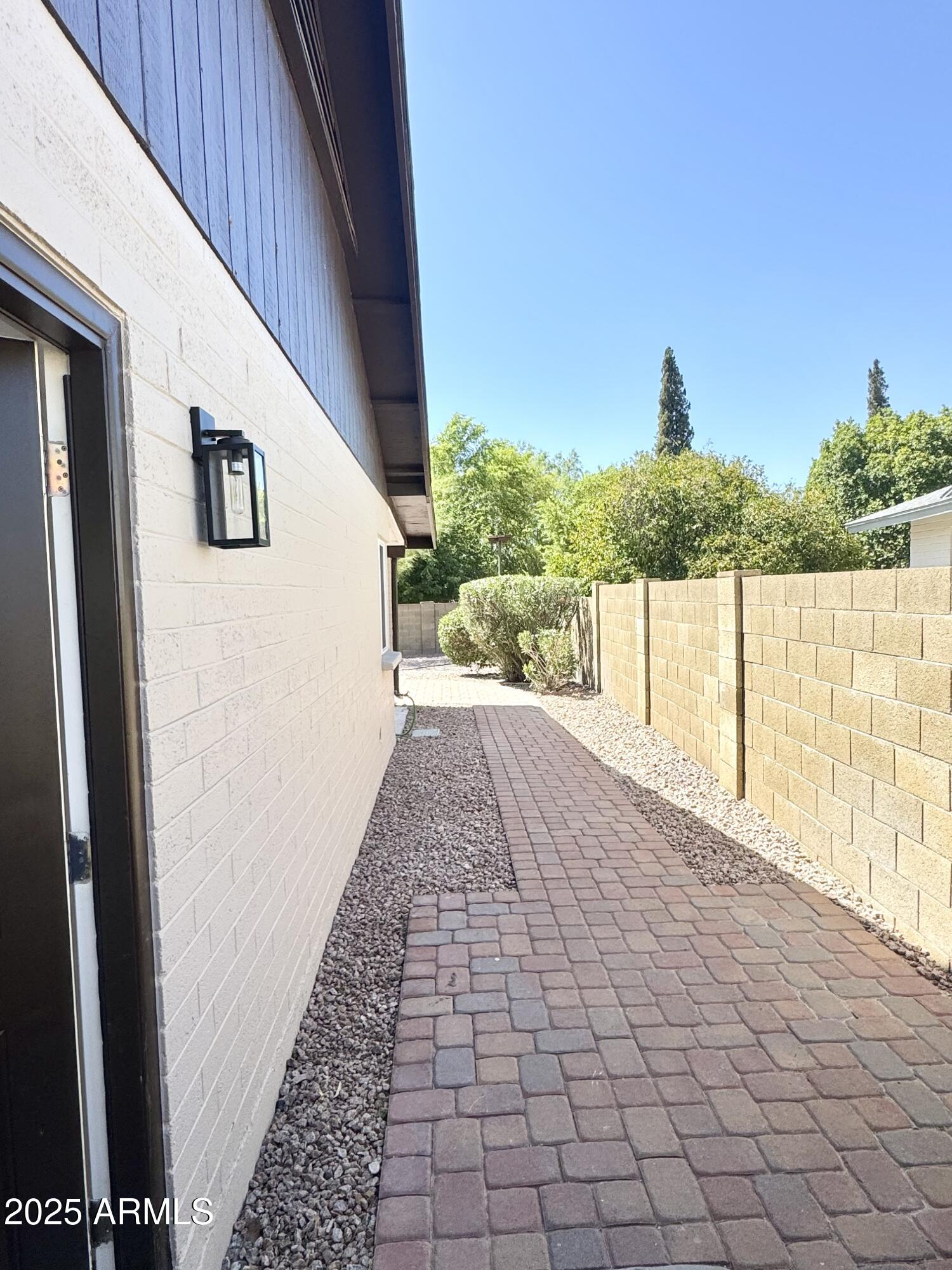 1102 East Grandview Road Phoenix, AZ 85022 - Photo 27 of 28 IMG_4873