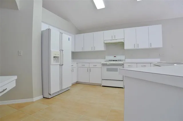 $2,350 | 1557 Scotch Pine Drive, Brandon, FL 33511