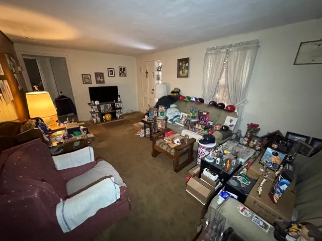 $115,000 | 1811 North Raynor Avenue, Crest Hill, IL 60403