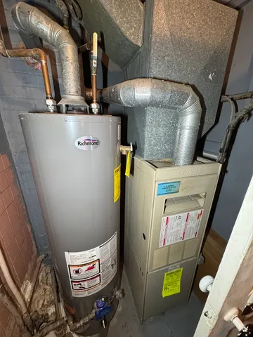 $115,000 | 1811 North Raynor Avenue, Crest Hill, IL 60403