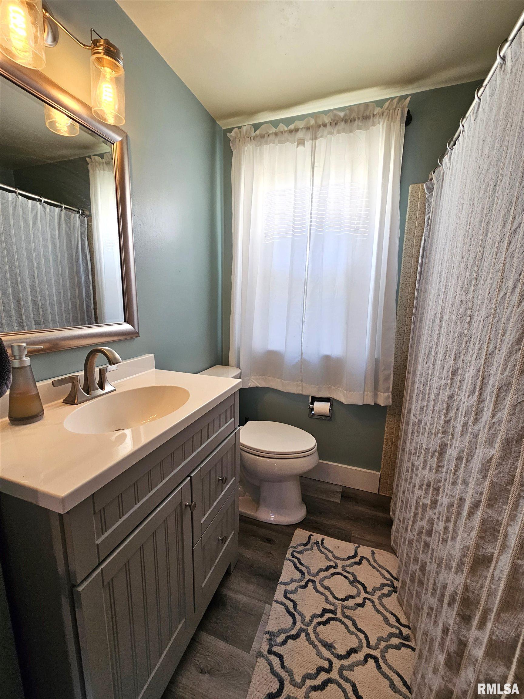 2418 32nd Street Moline, IL 61265 - Photo 15 of 33 Gallery Image 15