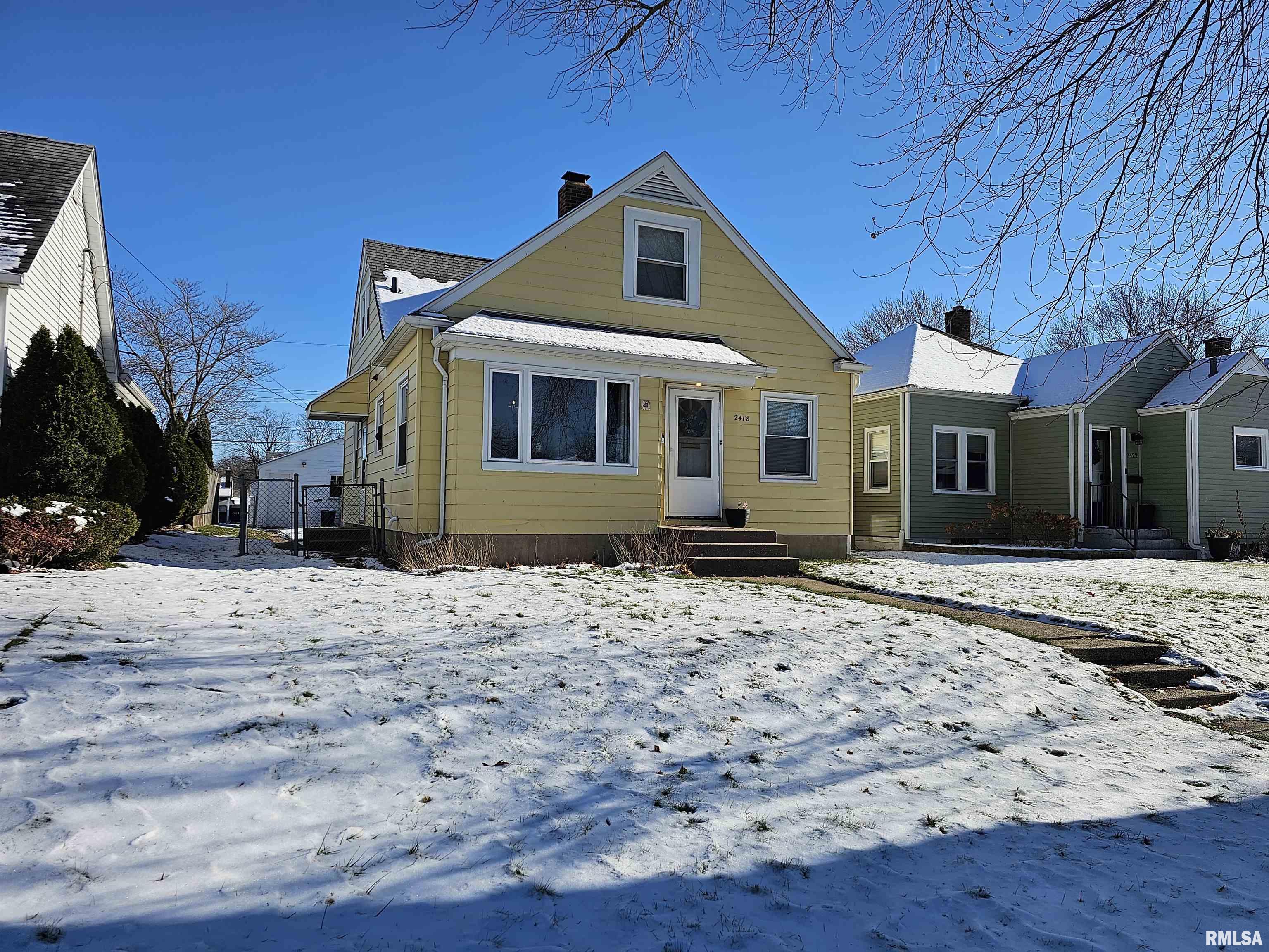 2418 32nd Street Moline, IL 61265 - Photo 3 of 33 Gallery Image 3