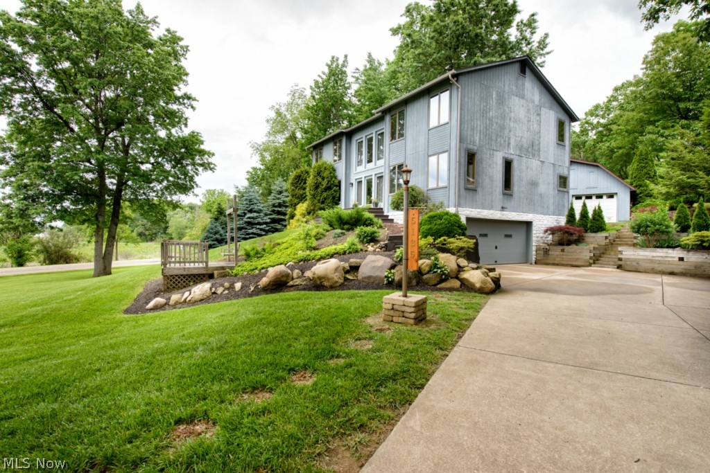 5135 Summitview Circle Northwest Canton, OH 44708 - Photo 1 of 24 Welcome to 5135 Summitview Circle
