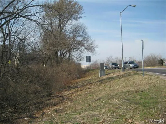 $48,500 | 10066 Big Bend Road, Crestwood, MO 63126