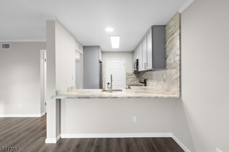 690 Route 23 Wayne Nj 07470, Unit R3 Wayne, NJ 07470 - Photo 4 of 11