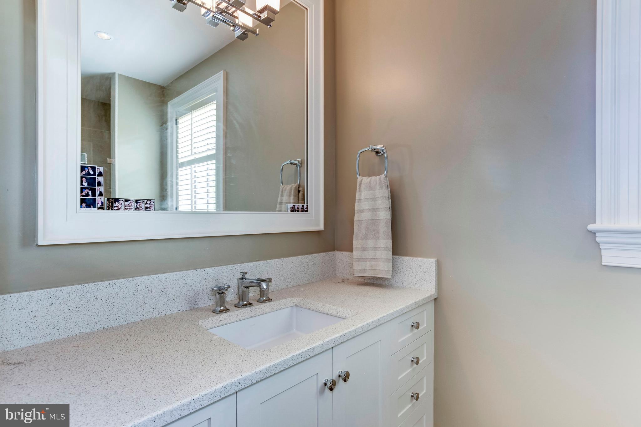 7124 Fairfax Road Bethesda, MD 20814 - Photo 43 of 50 Fourth Bath