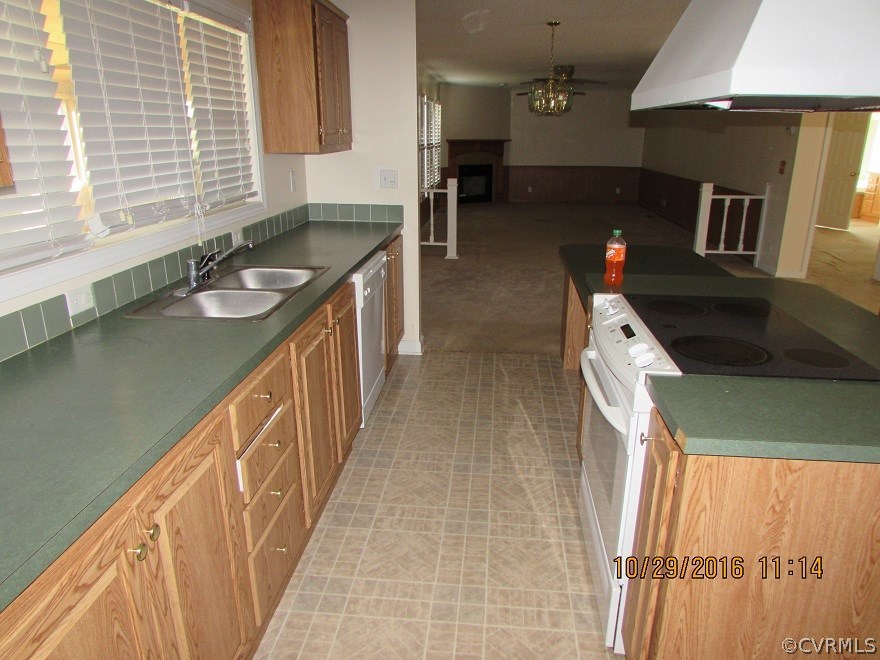 2385 Robertsons Road Blackstone, VA 23824 - Photo 9 of 22 Gallery Image 9