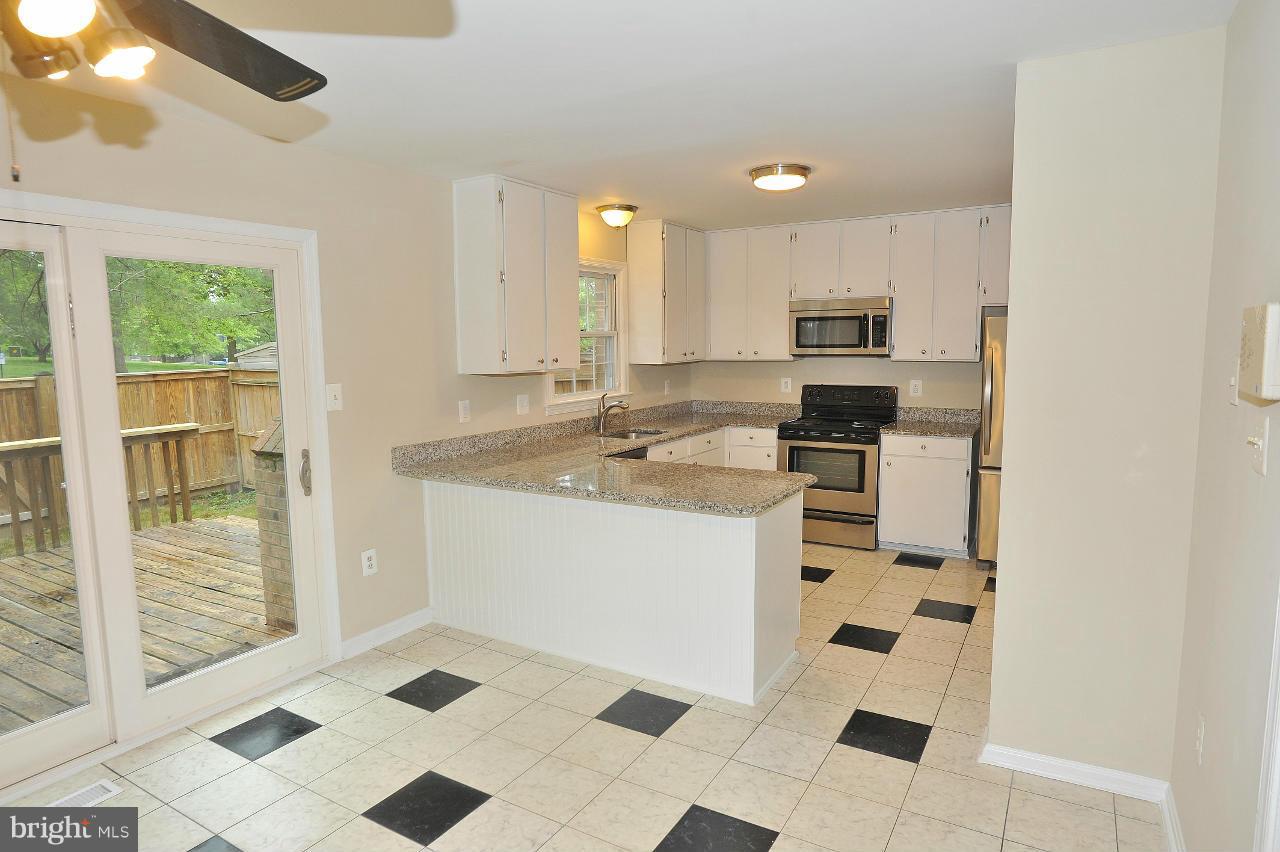 8106 Kenova Lane Springfield, VA 22153 - Photo 2 of 23 Kitchen