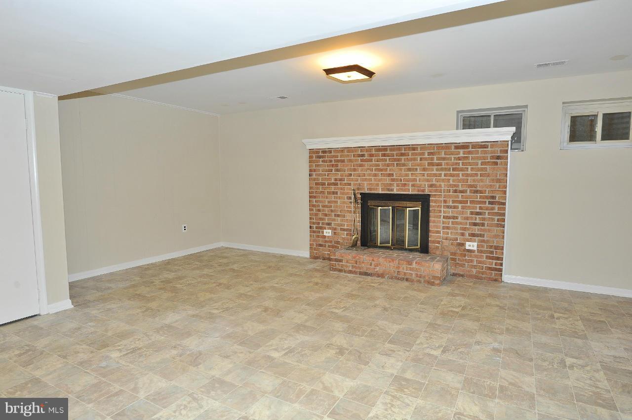 8106 Kenova Lane Springfield, VA 22153 - Photo 21 of 23 Rec Room