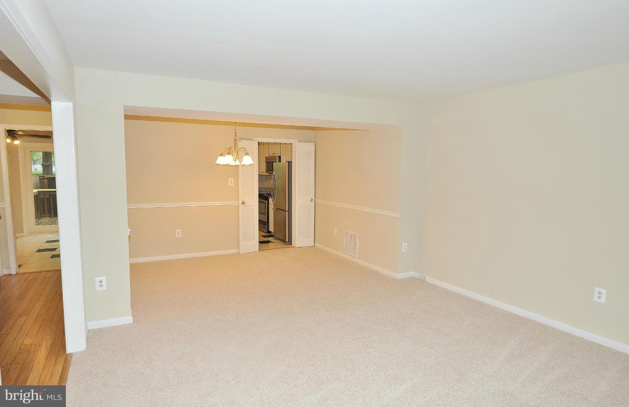 8106 Kenova Lane Springfield, VA 22153 - Photo 7 of 23 Dining Room