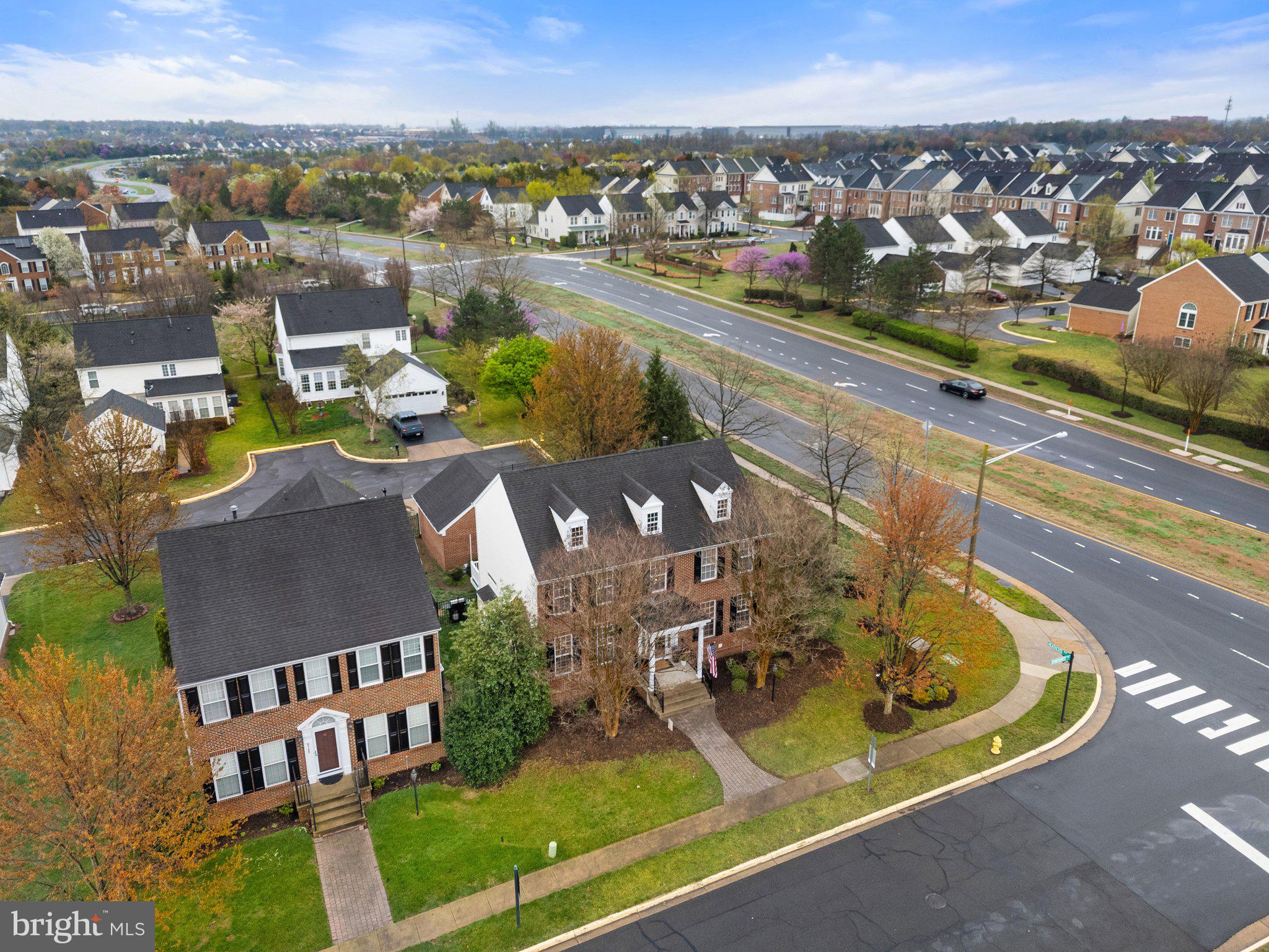 6754 Stapleton Place Gainesville, VA 20155 - Photo 35 of 39 an aerial view of a house with a ocean view