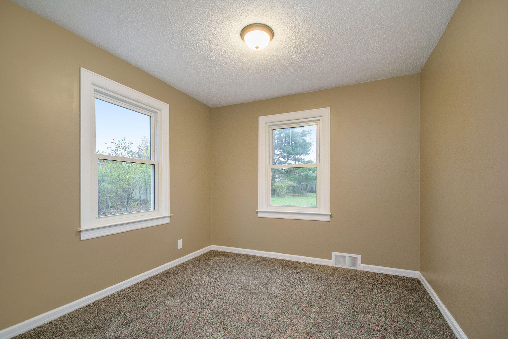 2817 Adams Road Niles, MI 49120 - Photo 8 of 25 DSC_6212