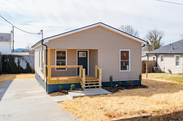 $224,900 | 504 West Cedar Street, Bristol, TN 37620