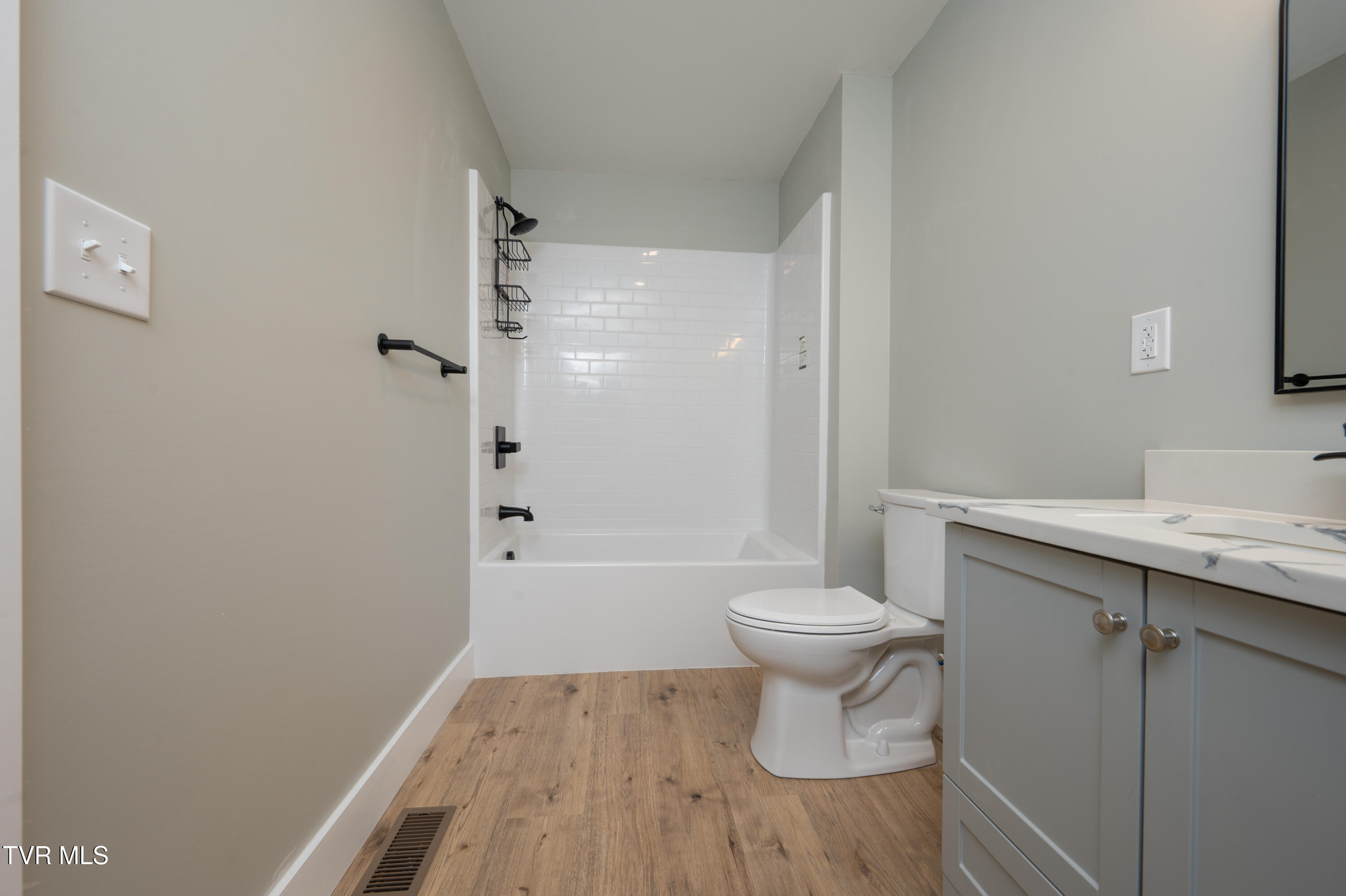 504 West Cedar Street Bristol, TN 37620 - Photo 11 of 20 W Cedar St-28