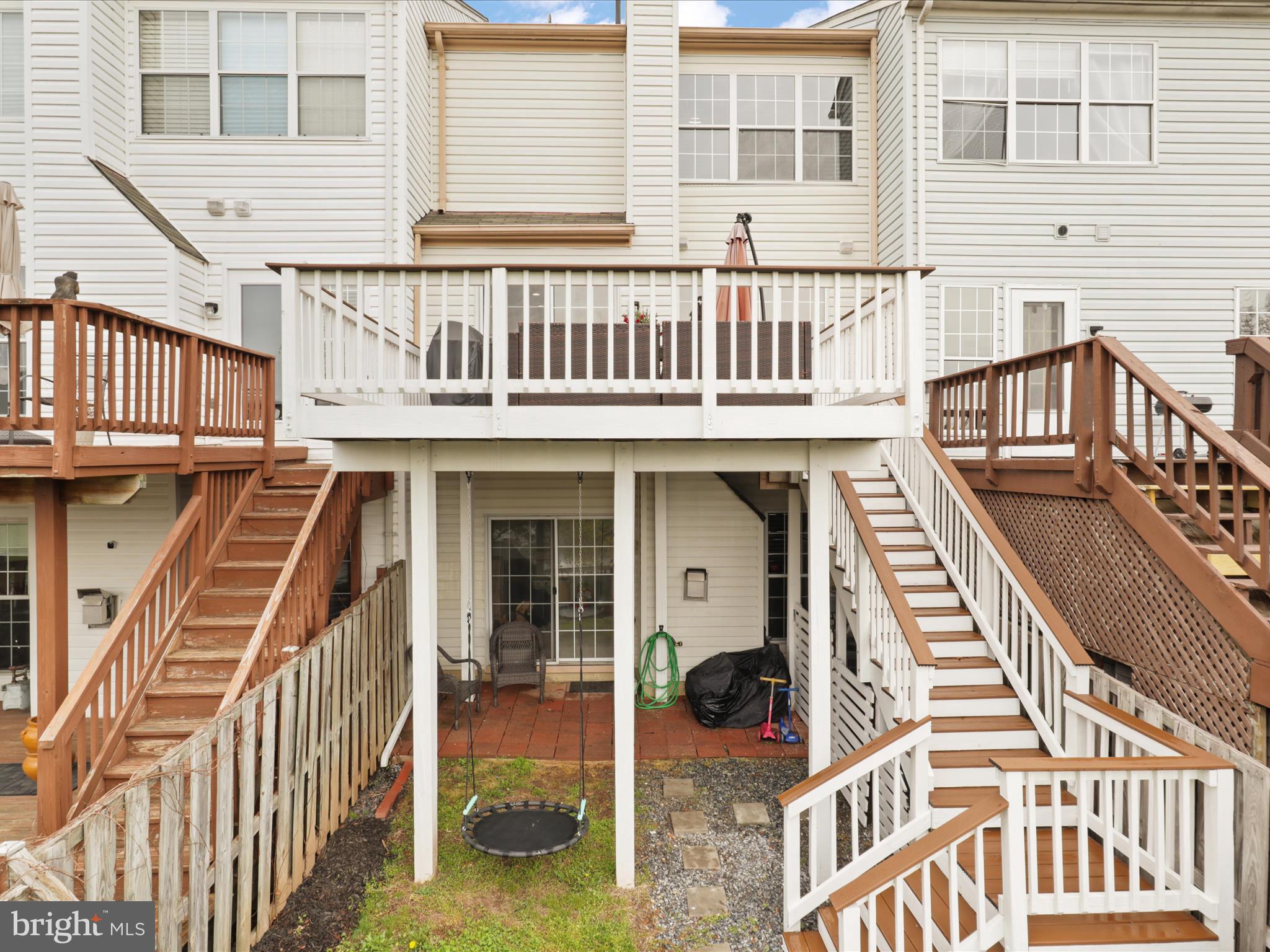 43271 Chokeberry Square Ashburn, VA 20147 - Photo 34 of 45 front view of a house with a large window