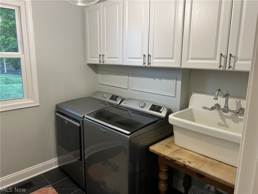 8575 Park Ridge Lane Macedonia, OH 44056 - Photo 13 of 25