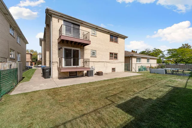 $2,200 | 8427 West Windsor Avenue, Unit 1, Chicago, IL 60656