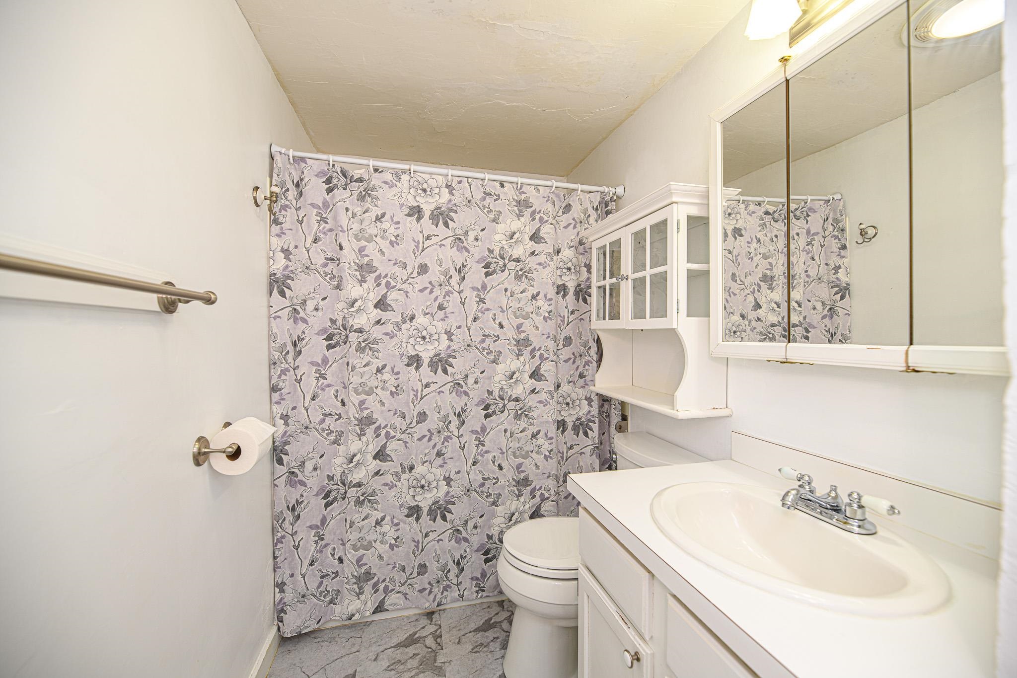 95 Exeter Road Hampton, NH 03842 - Photo 11 of 31