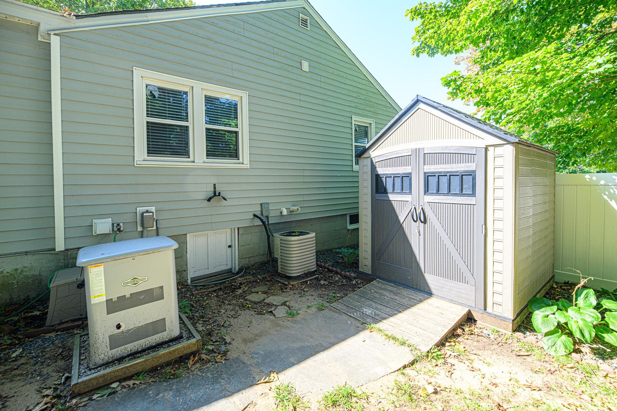 95 Exeter Road Hampton, NH 03842 - Photo 18 of 31