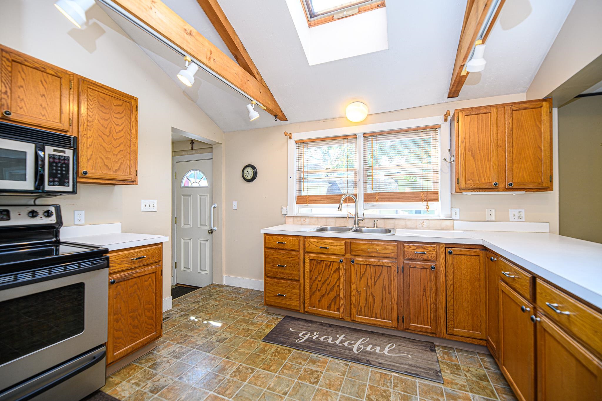 95 Exeter Road Hampton, NH 03842 - Photo 27 of 31