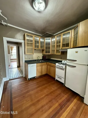 $1,400 | 39 South Lake Avenue, Unit 3, Albany, NY 12203