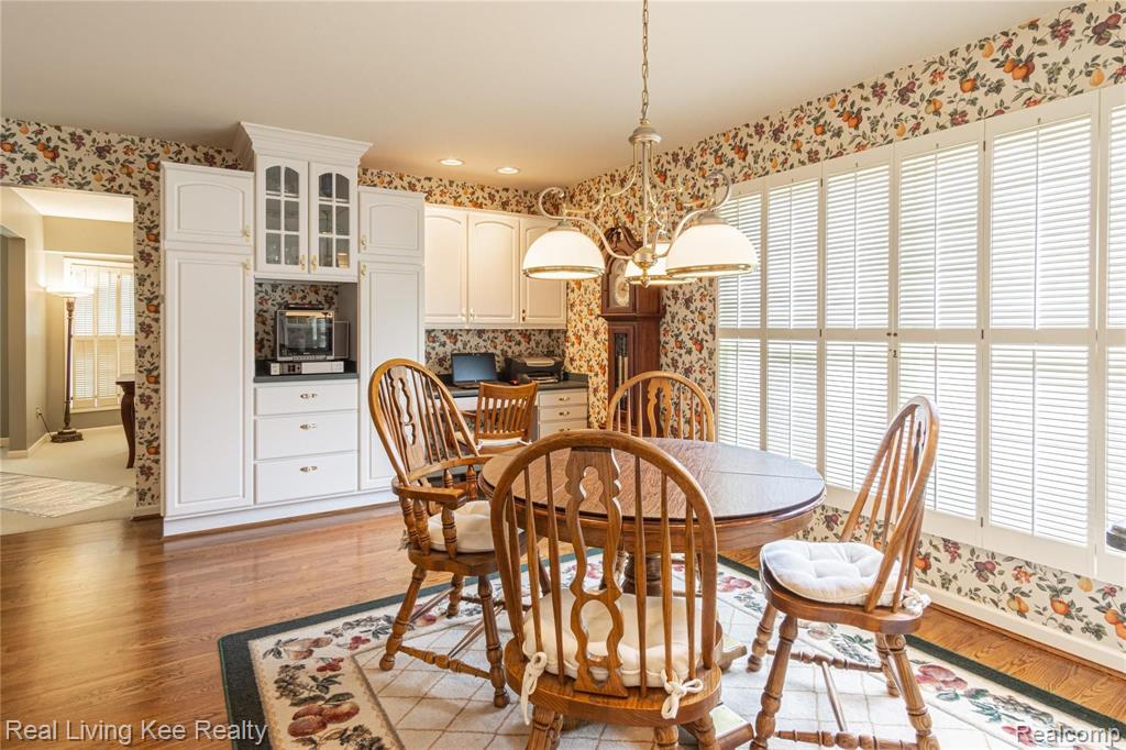 1329 Greenleaf Drive Rochester Hills, MI 48309 - Photo 15 of 49