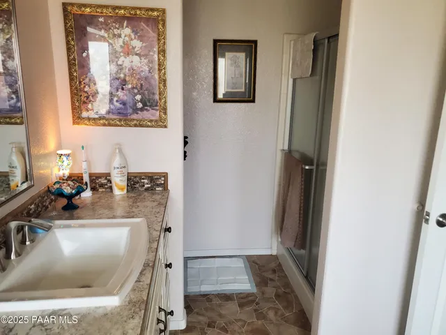 $379,900 | 724 North Mesquite Tree Drive, Dewey, AZ 86327