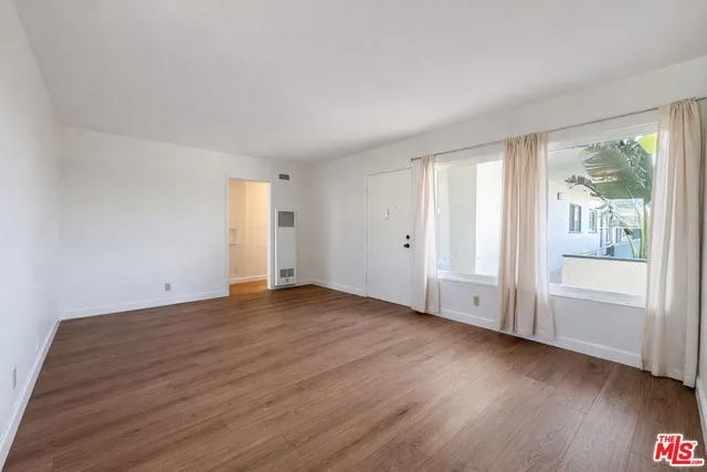$3,000 | 2041 Euclid Street, Unit 16, Santa Monica, CA 90405