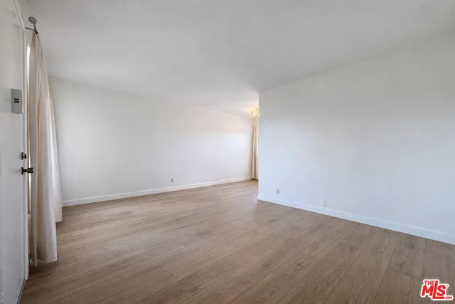 $3,000 | 2041 Euclid Street, Unit 16, Santa Monica, CA 90405